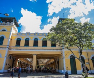 Saiba o que funciona na Capital neste feriadão