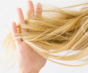 Cabelo embaraçado? Saiba como reduzir o problema