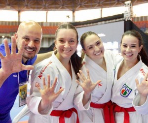 Time feminino de Florianópolis ganha Pentacampeonato em competição nacional de karatê