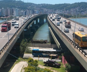 Ponte entra em manutenção