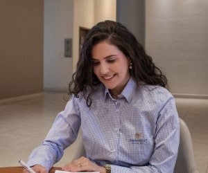 Médica brasileira desenvolve nanotecnologia no Canadá