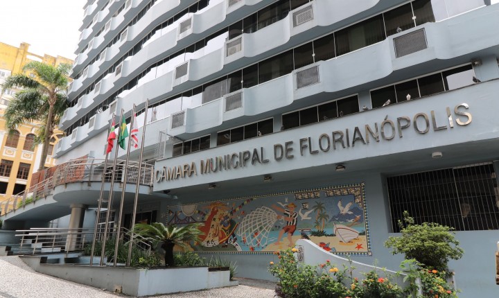 Câmara Municipal realizará Sessão Solene em homenagem à personalidades da capital