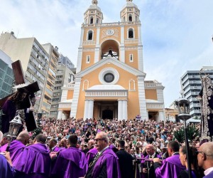  Procissão Senhor dos Passos reúne 80 mil pessoas em Florianópolis