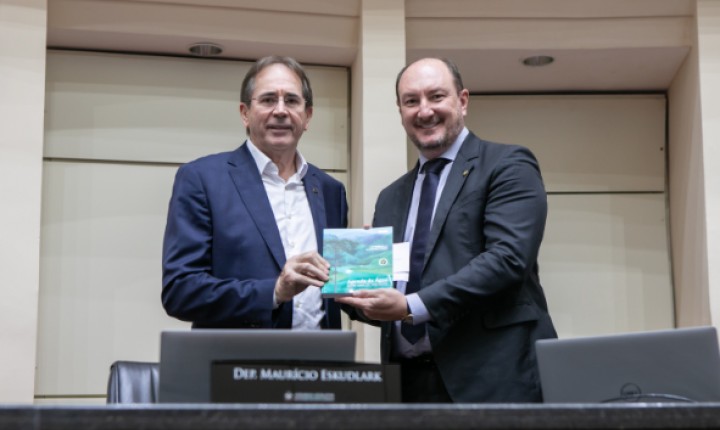 Agenda da Água é apresentada a parlamentares de SC