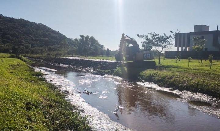 Rios são limpos no norte da ilha
