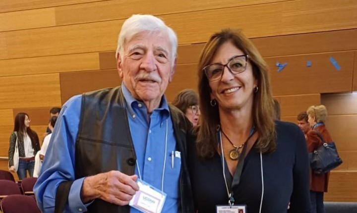 Orgulho Catarinense: Professora de Florianópolis brilha em evento internacional nos EUA